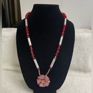 Flower statement necklace